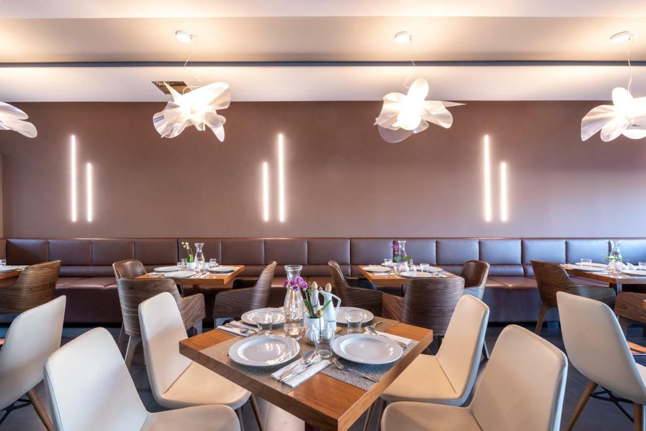 Palma City Hotel Саранде Екстериор снимка