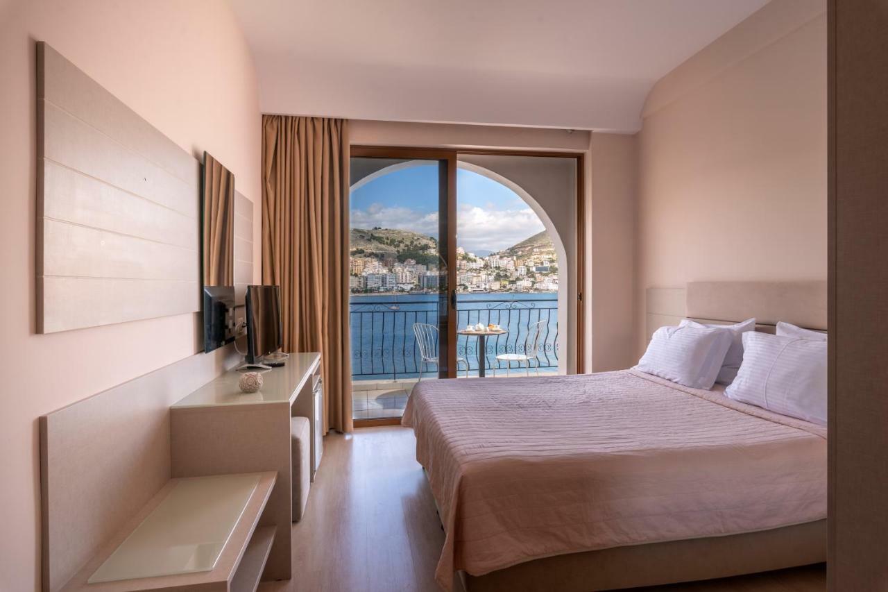 Palma City Hotel Саранде Екстериор снимка